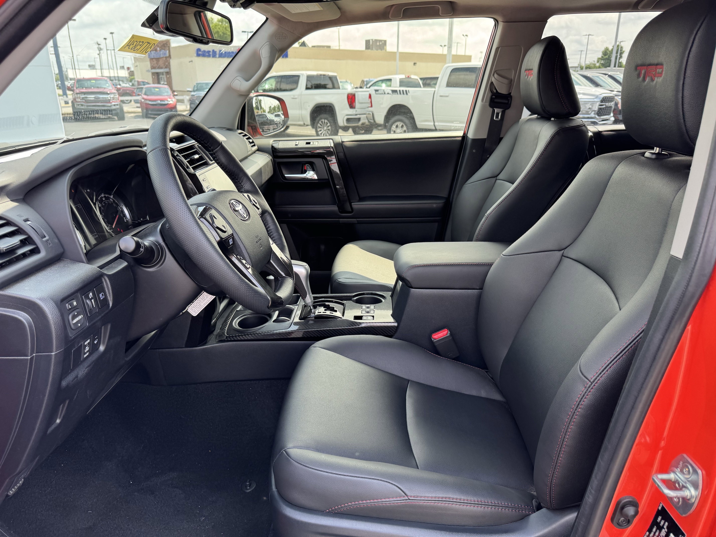 2024 Toyota 4Runner TRD Off-Road Premium photo 4