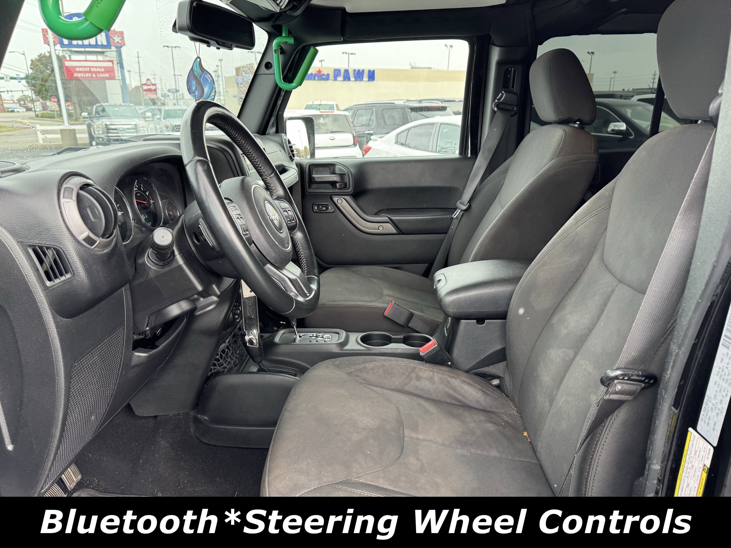 2017 Jeep Wrangler Unlimited Sport photo 3