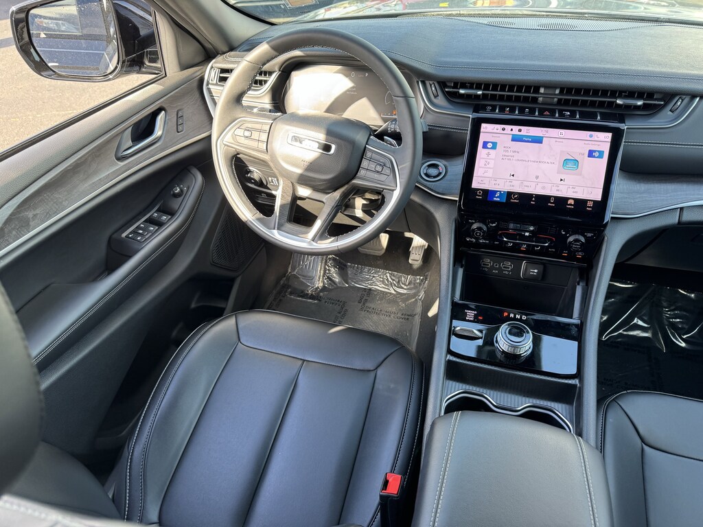 Used 2024 Jeep Grand Cherokee Limited SUV