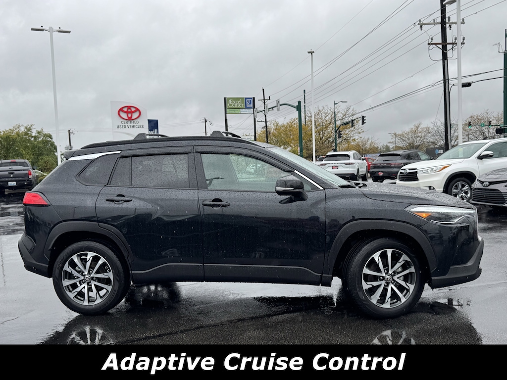 Used 2025 Toyota Corolla Cross XLE SUV