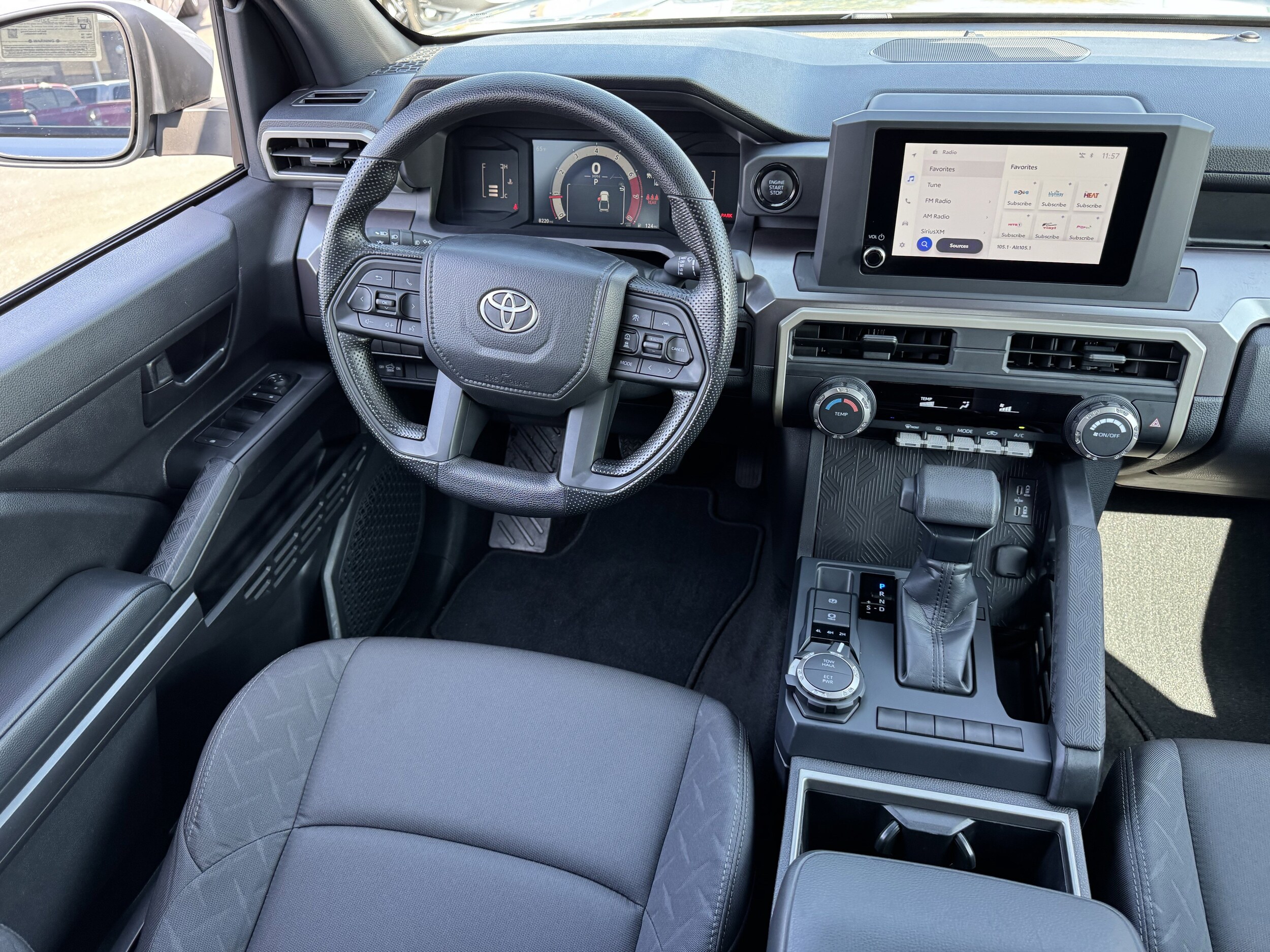 2025 Toyota Tacoma Double Cab photo 3