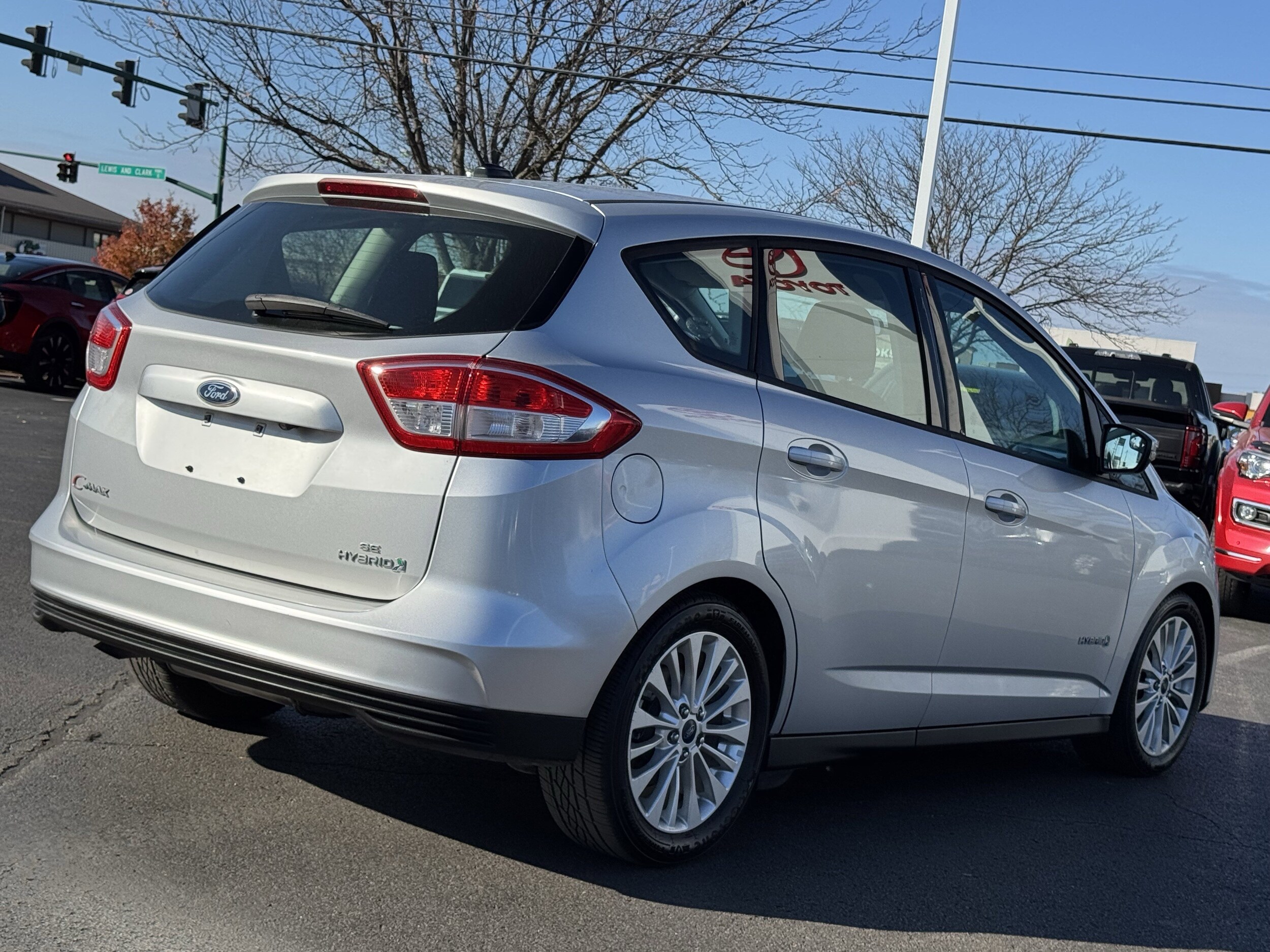 2017 Ford C-Max Hybrid SE photo 3