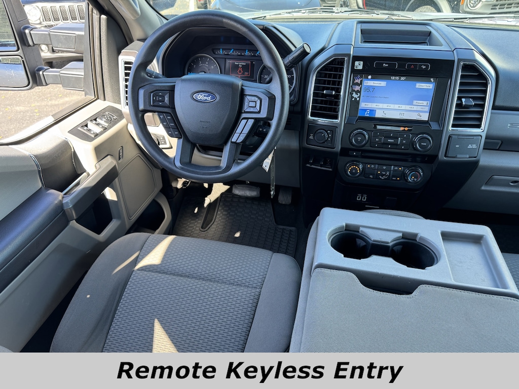 Used 2017 Ford F-250  Truck Crew Cab