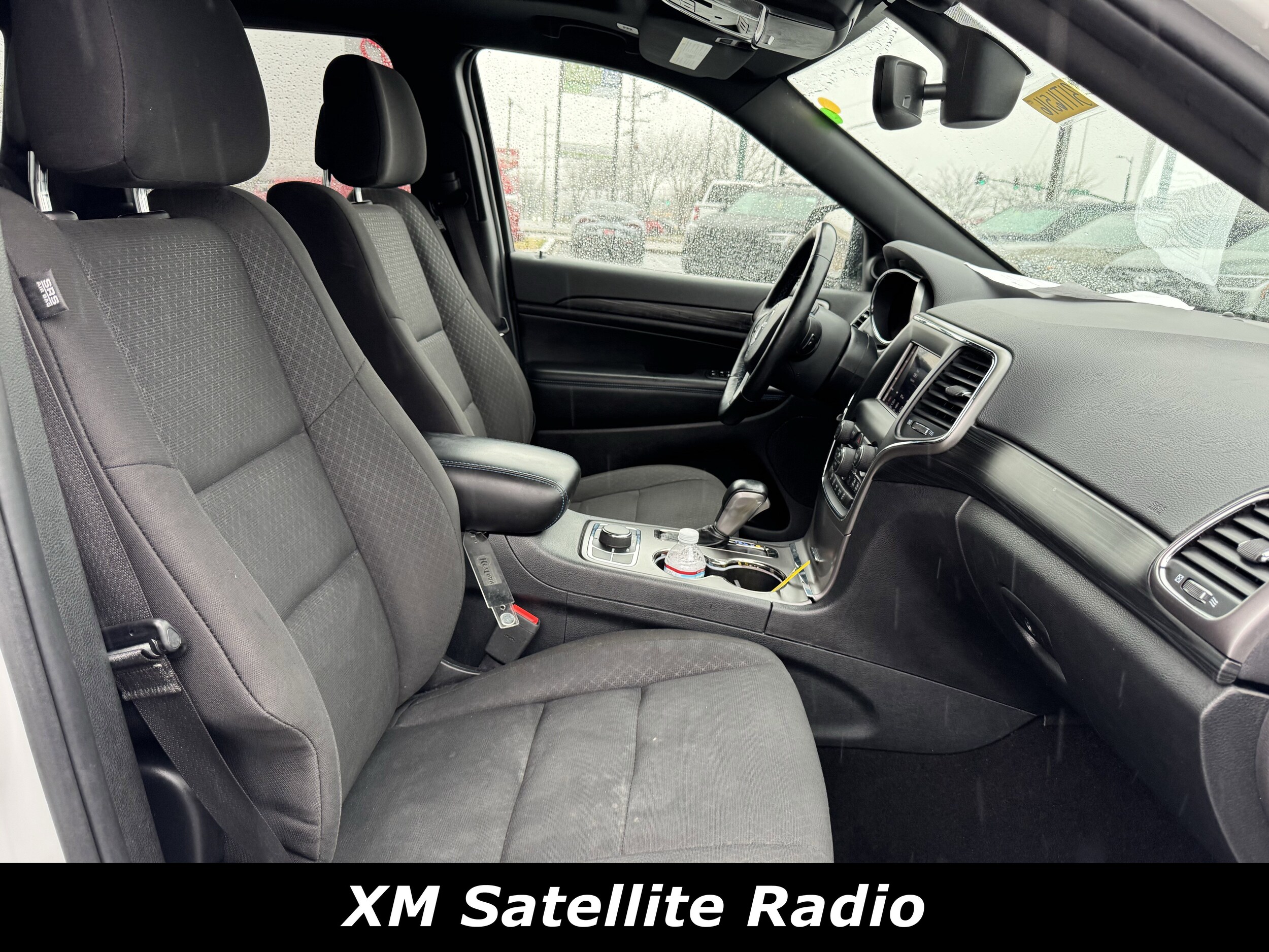 2020 Jeep Grand Cherokee Laredo photo 4