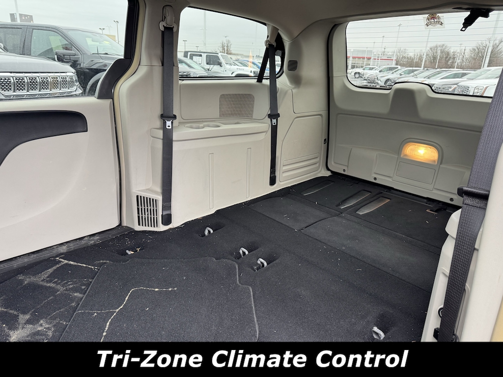 Used 2015 Chrysler Town & Country LX Van