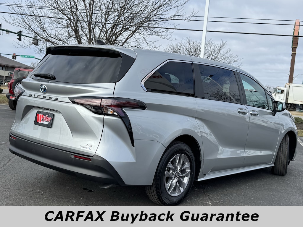 Used 2024 Toyota Sienna LE 8 Passenger Van Passenger Van