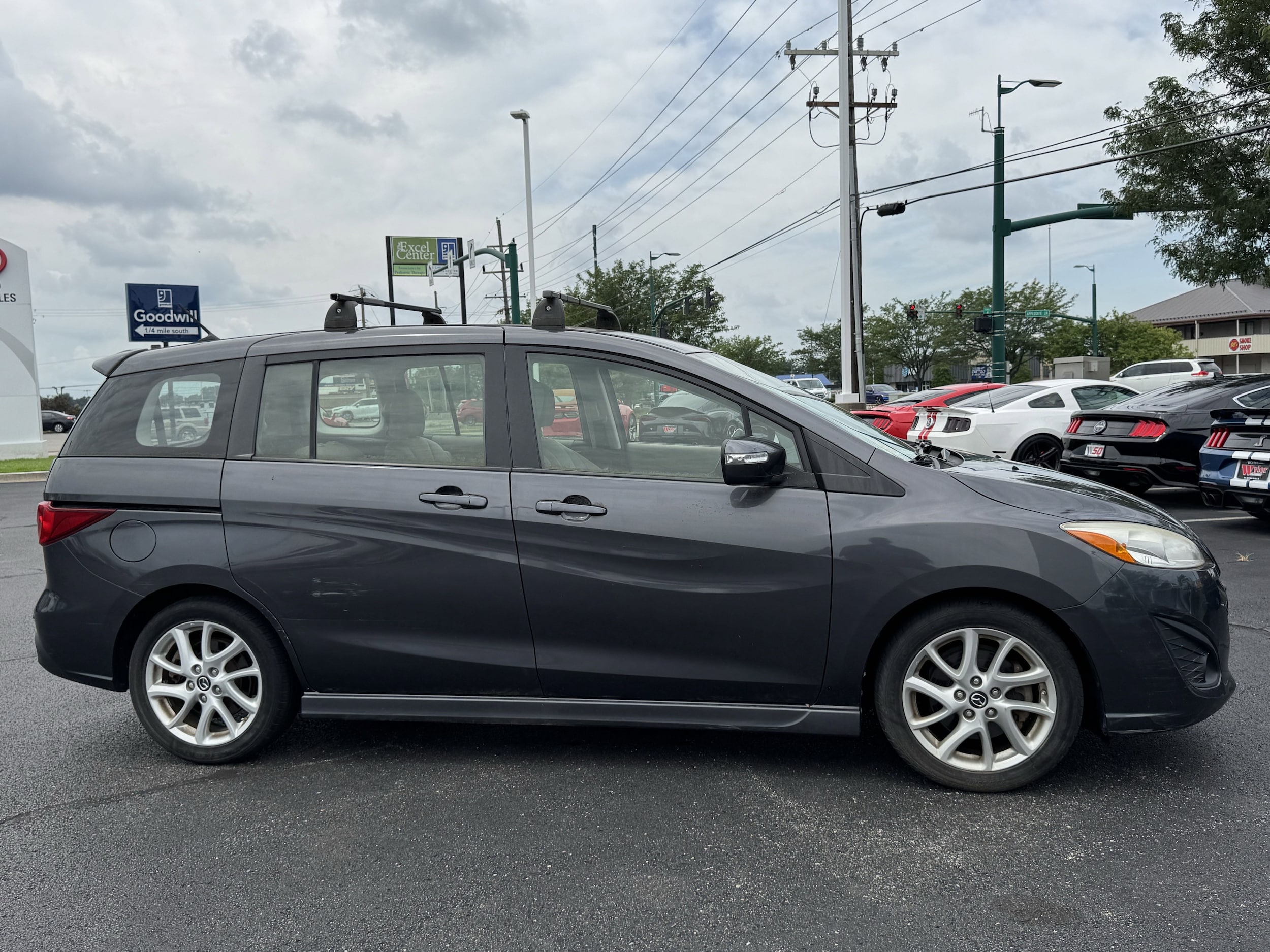 Used 2014 Mazda MAZDA5 Touring with VIN JM1CW2CL4E0166378 for sale in Clarksville, IN