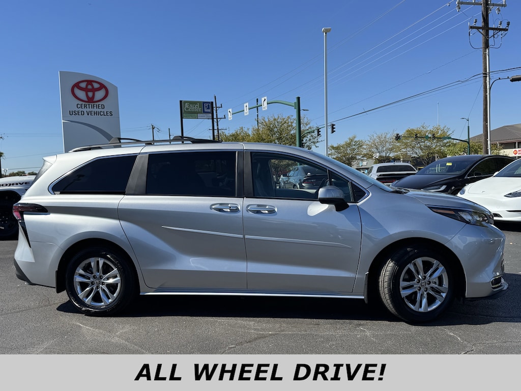 Used 2024 Toyota Sienna XLE 7 Passenger Van Passenger Van