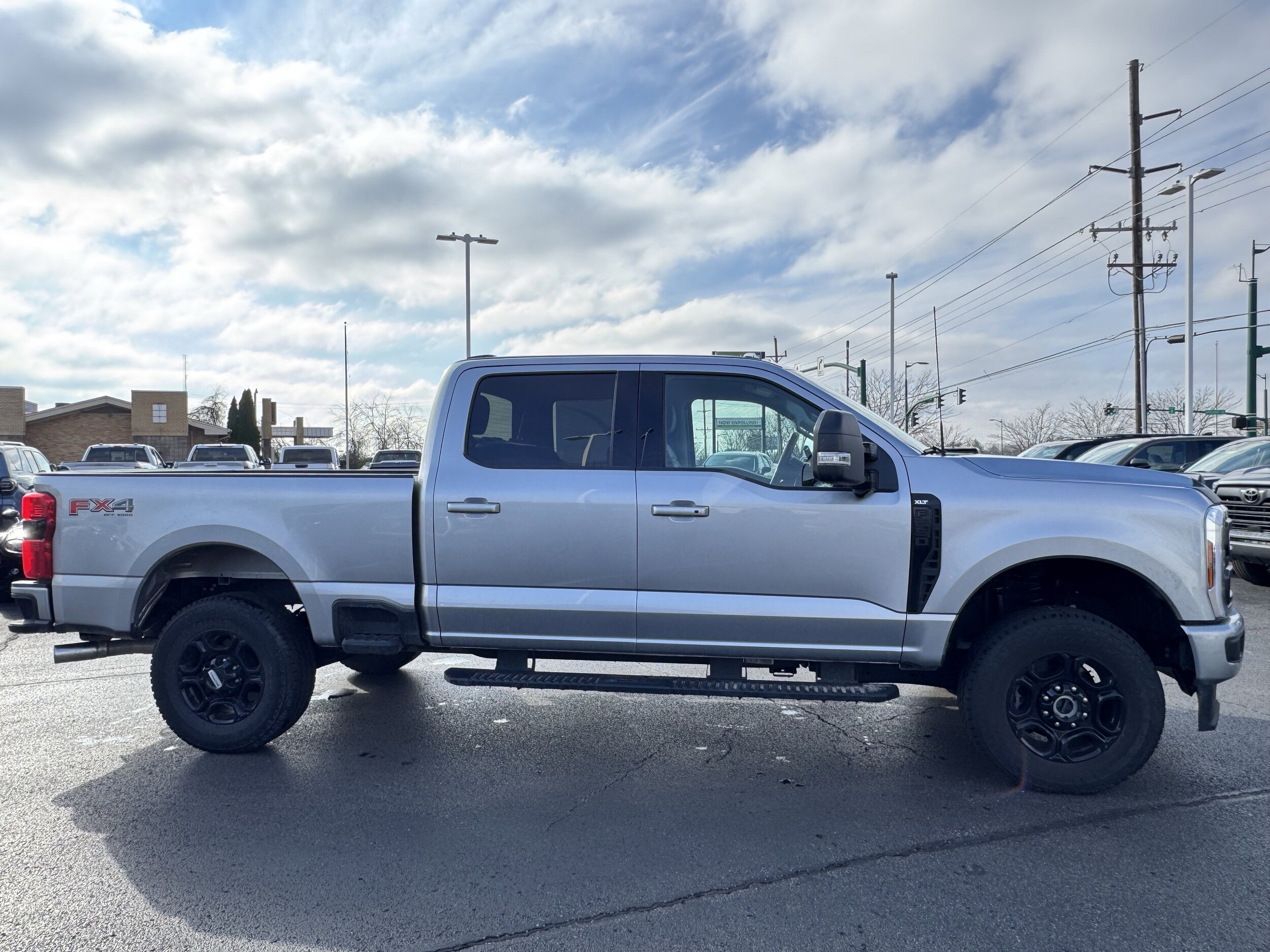 2024 Ford F-250 XLT photo 2