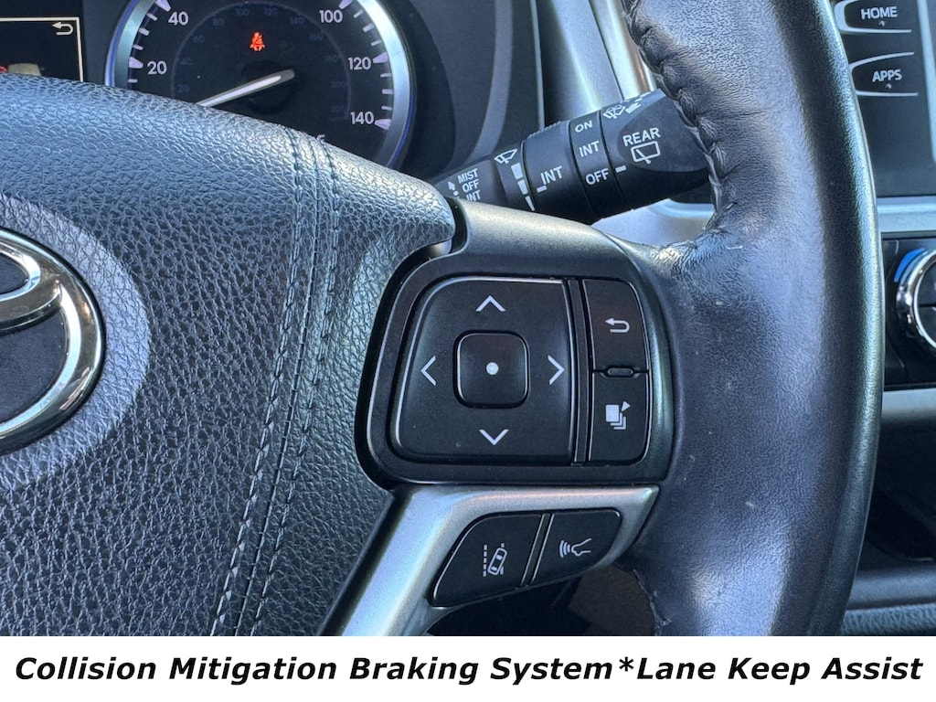 Used 2019 Toyota Highlander Hybrid XLE V6 SUV