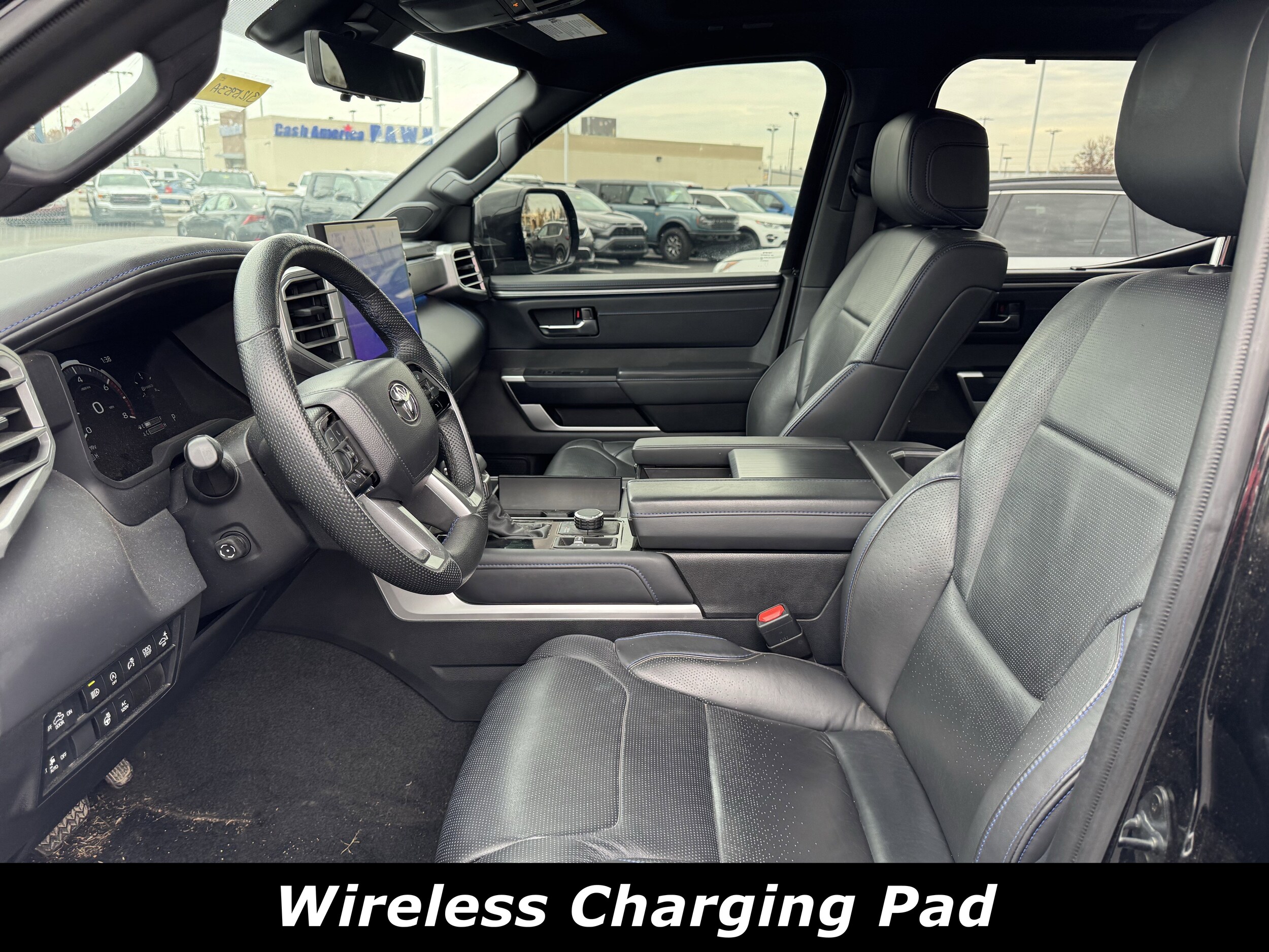 2023 Toyota Tundra Platinum CrewMax photo 3