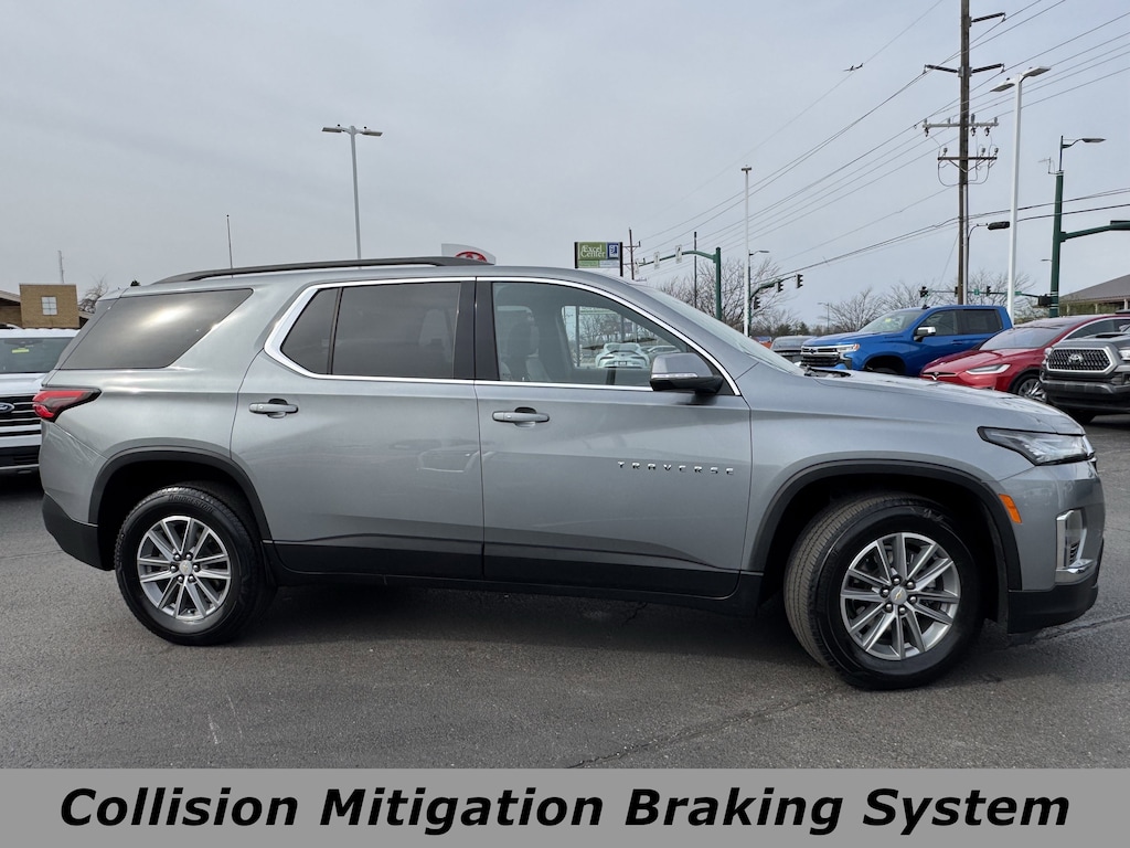 Used 2023 Chevrolet Traverse LT Leather SUV
