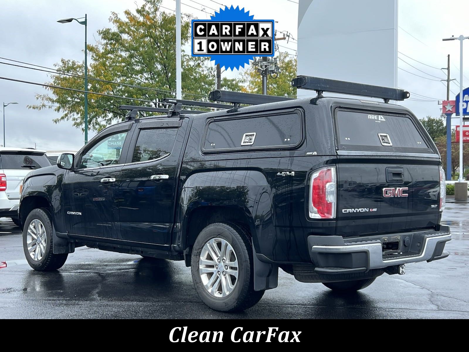 Used 2018 GMC Canyon SLT with VIN 1GTG6DEN7J1133066 for sale in Clarksville, IN