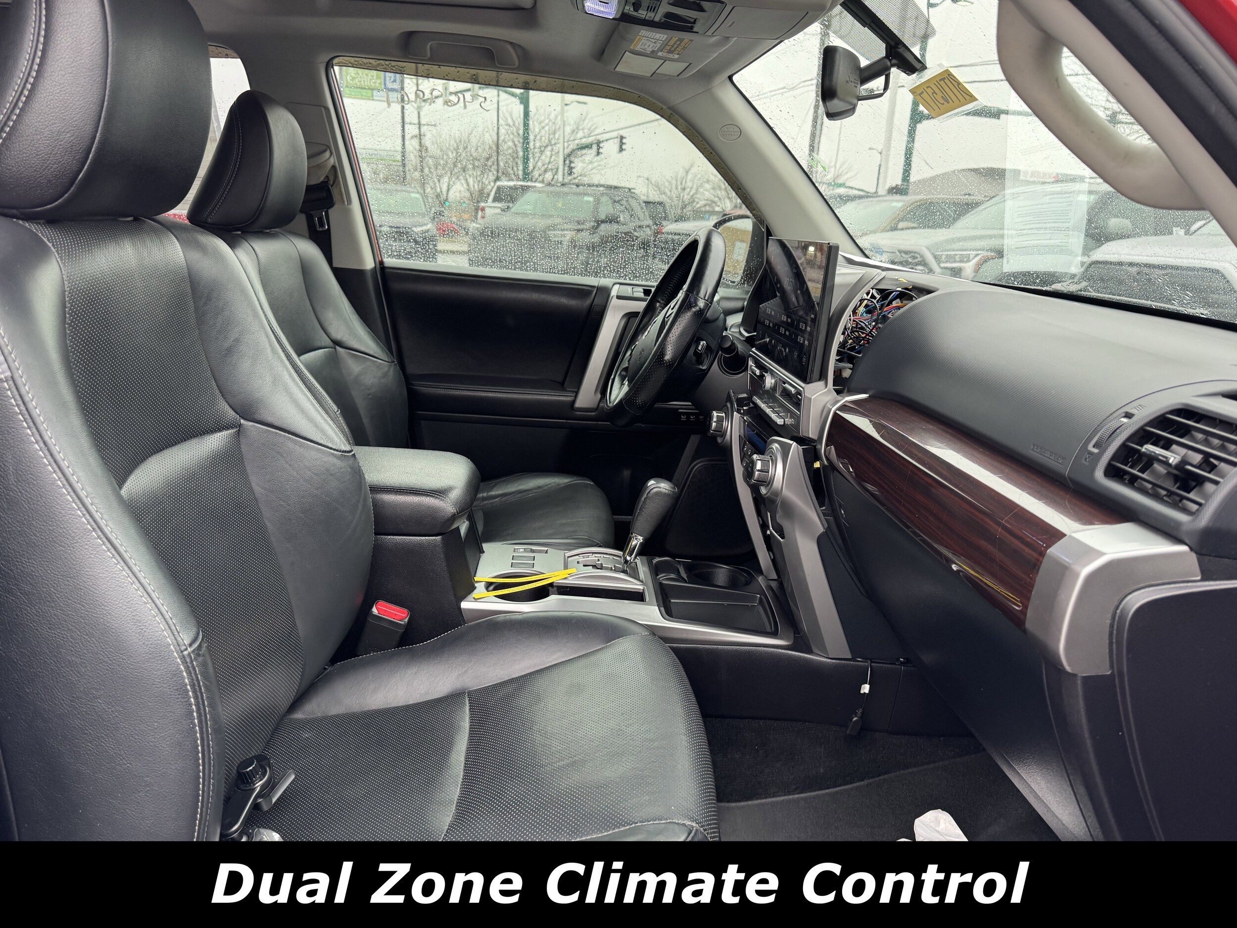 2016 Toyota 4Runner V6 Limited photo 4