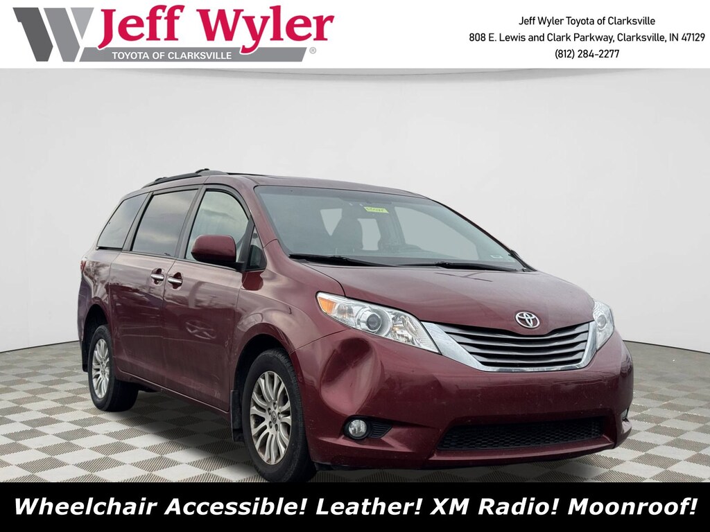 Used 2017 Toyota Sienna XLE 8 Passenger Van Passenger Van