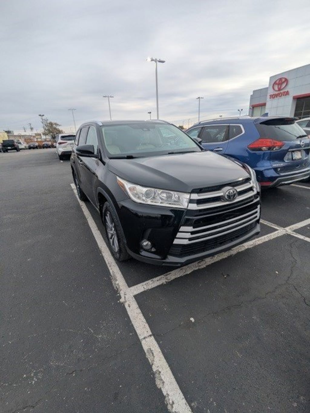 Used 2019 Toyota Highlander SUV