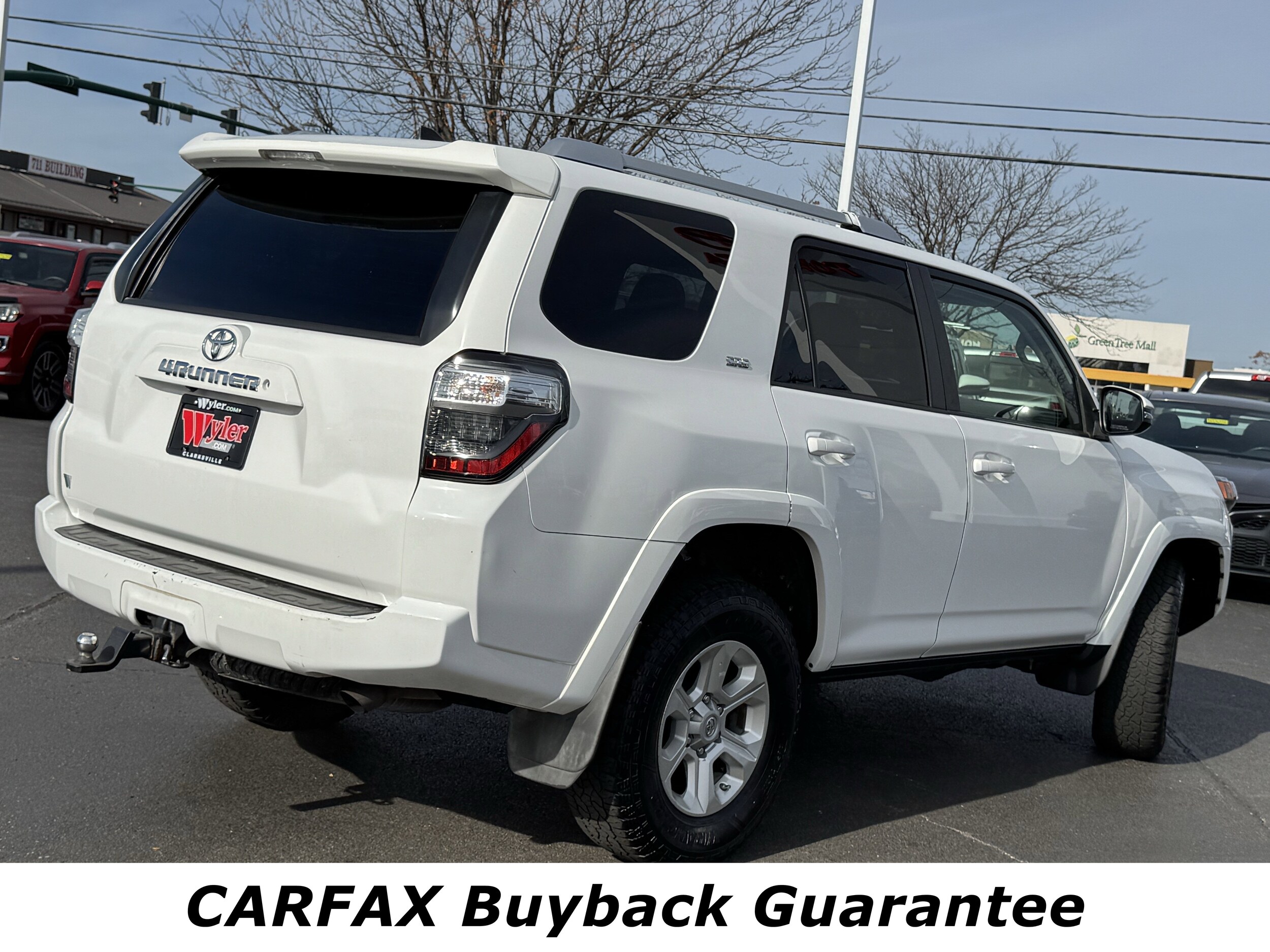 2016 Toyota 4Runner SR5 Premium photo 3