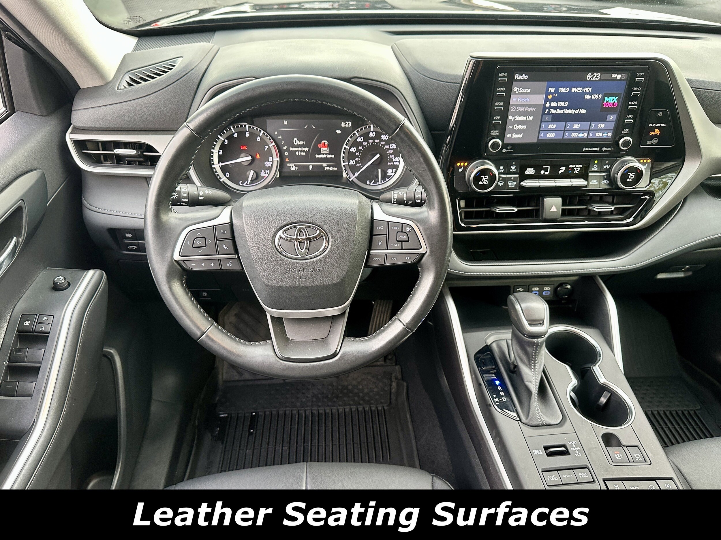 2022 Toyota Highlander XLE photo 2