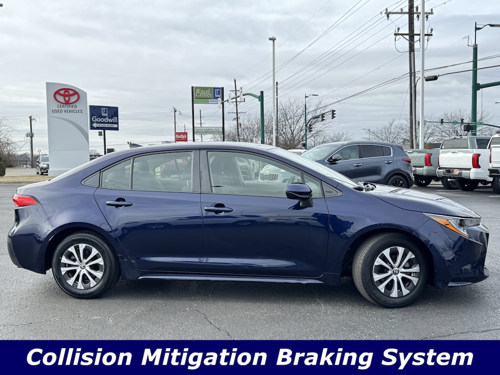 Used 2022 Toyota Corolla Hybrid LE Sedan