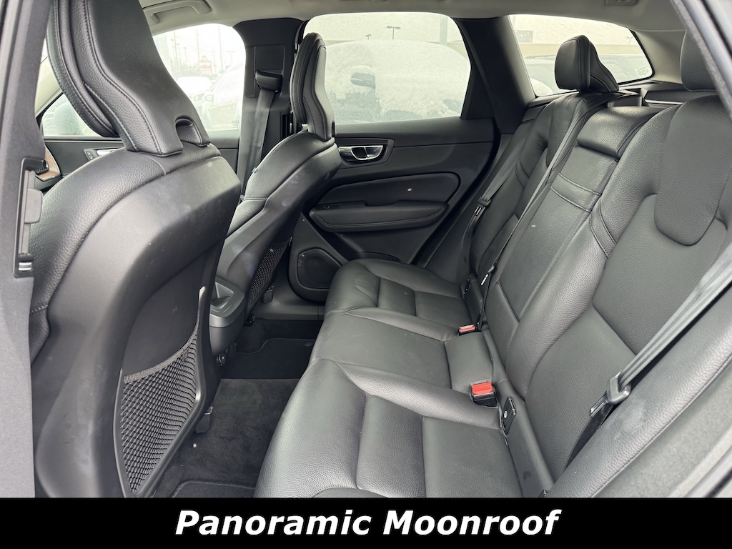 Used 2021 Volvo XC60 T6 Momentum SUV