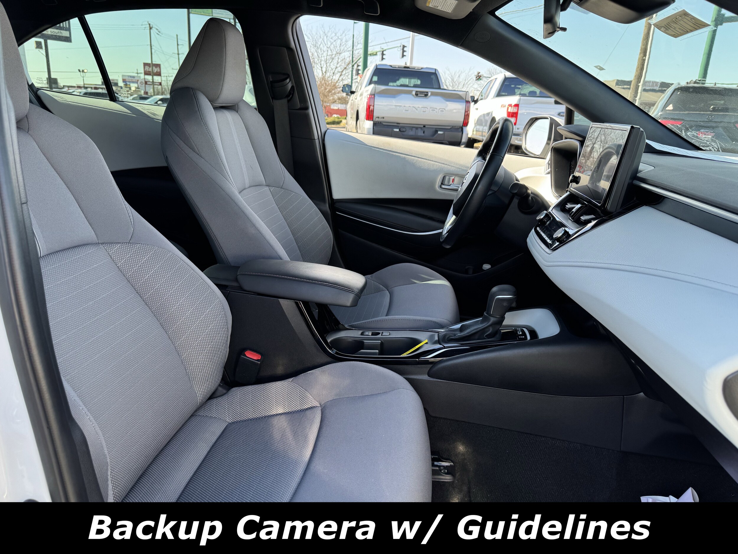 2023 Toyota Corolla SE photo 3