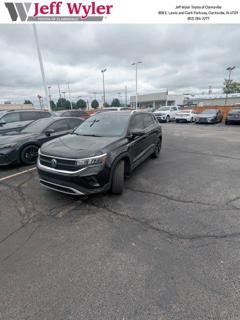 2023 Volkswagen Taos 1.5T SE 4Motion's photo