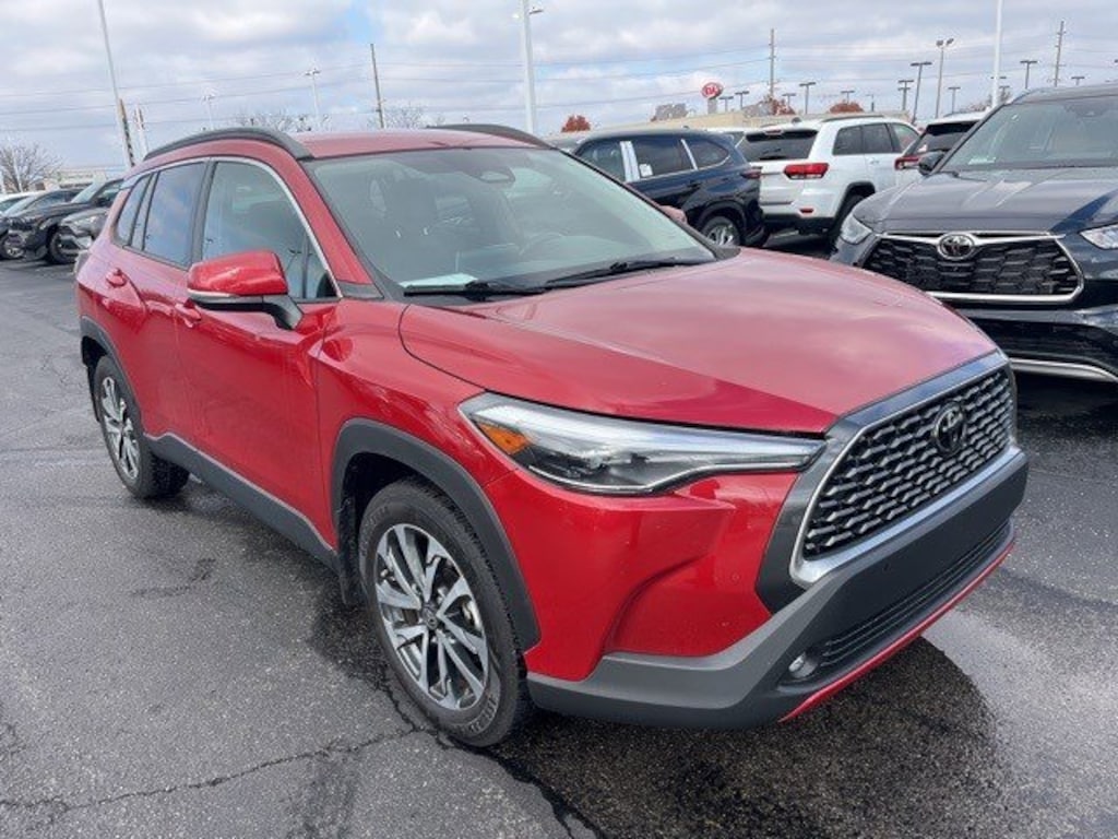 Used 2023 Toyota Corolla Cross XLE SUV