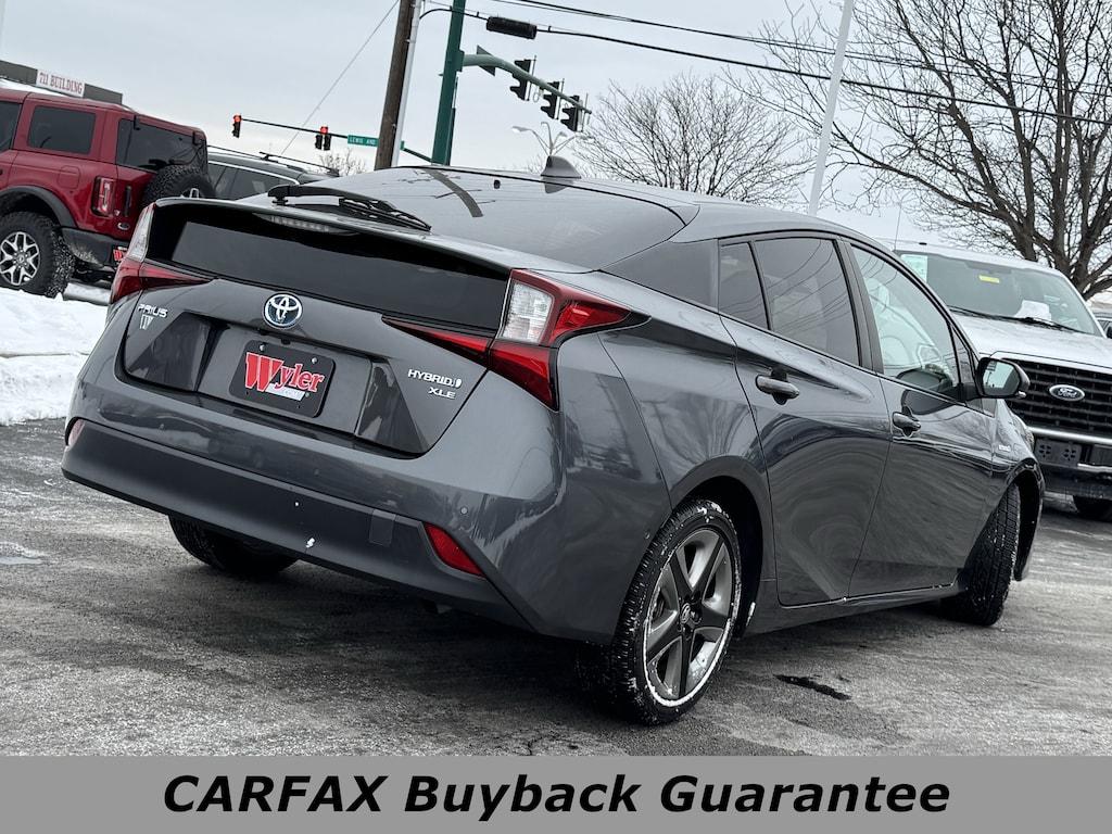 Used 2021 Toyota Prius L Hatchback