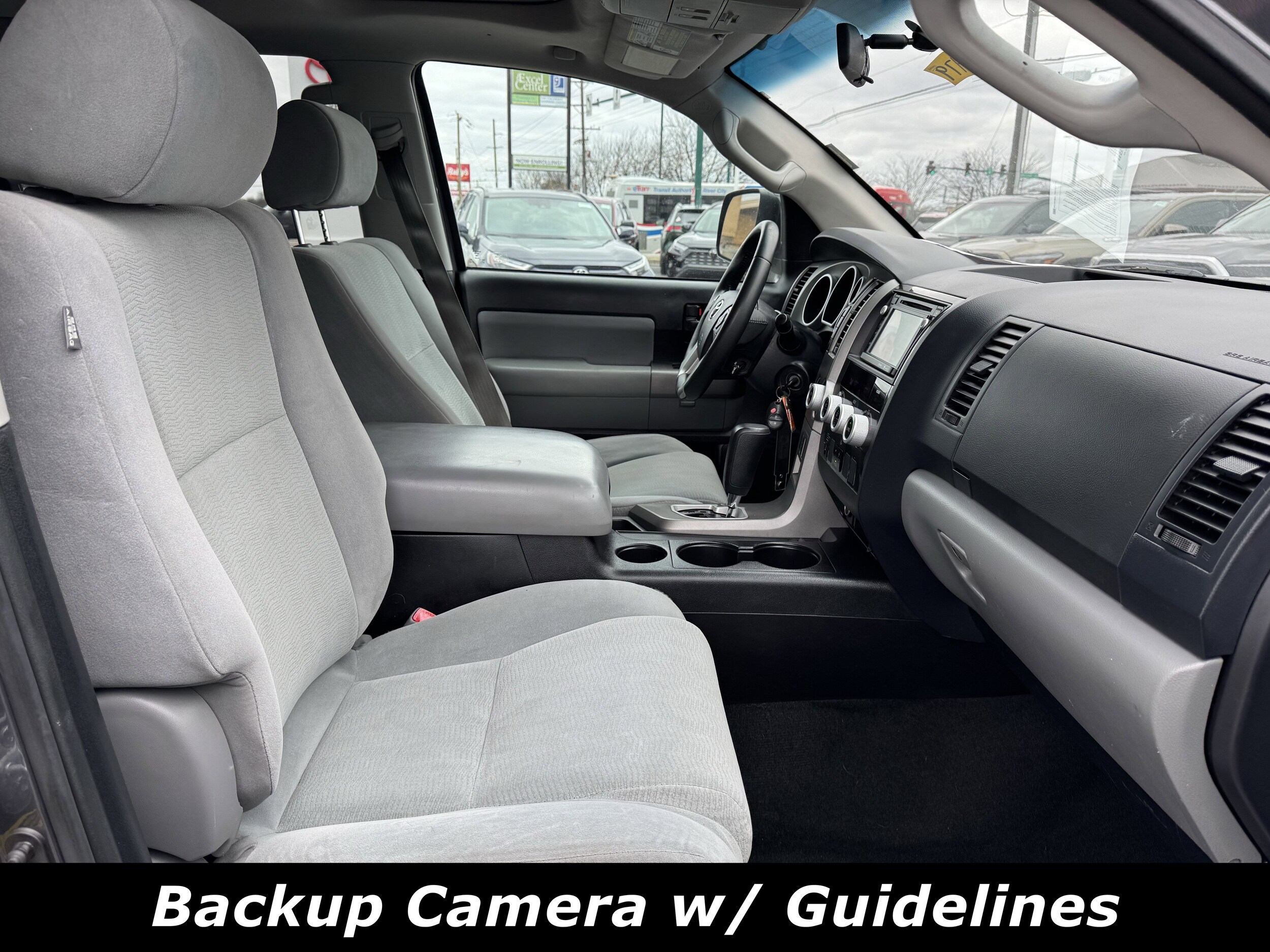 2014 Toyota Sequoia SR5 photo 4