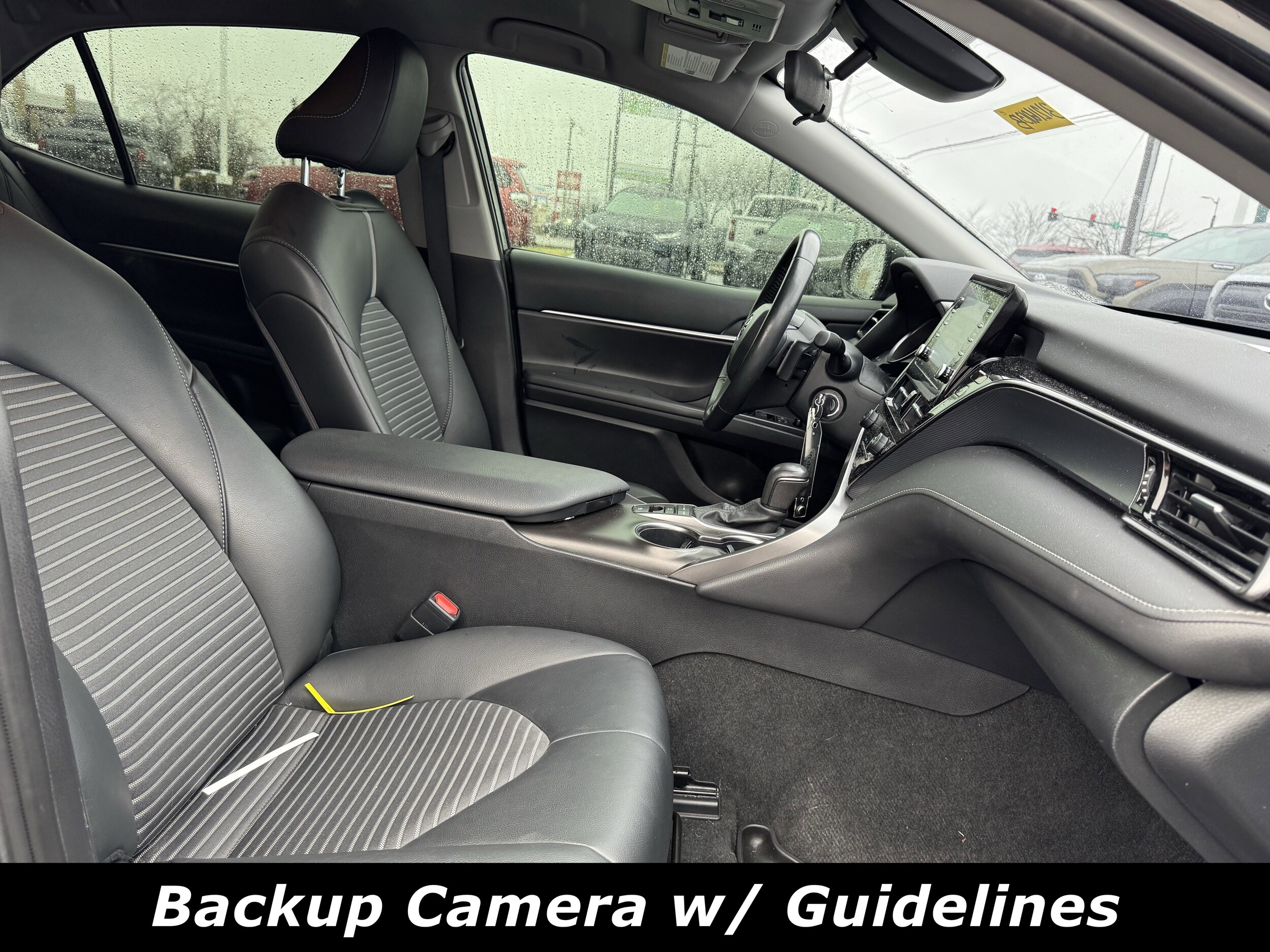 2023 Toyota Camry SE photo 2