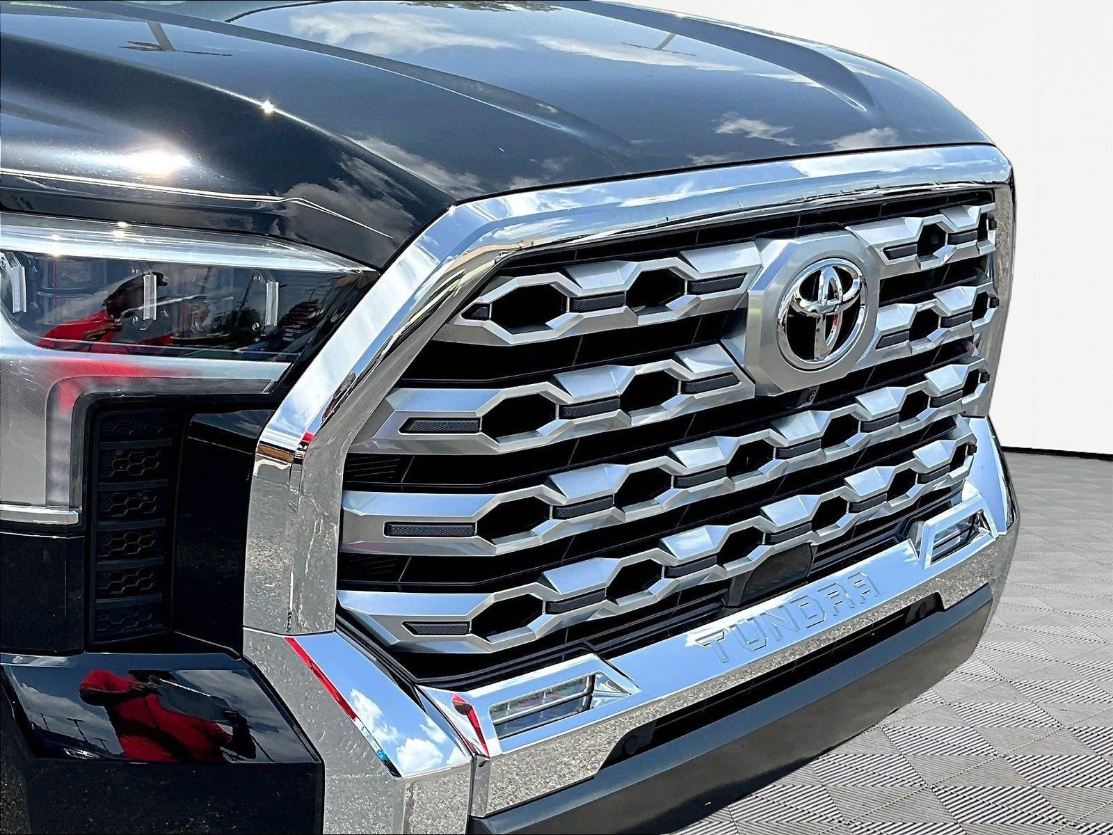 2024 Toyota Tundra 1794 Edition - Photo 37