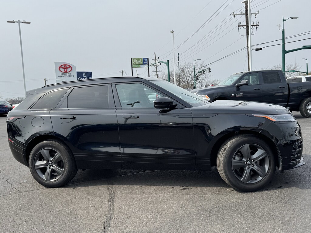 Used 2025 Land Rover Range Rover Velar P250 Dynamic SE SUV