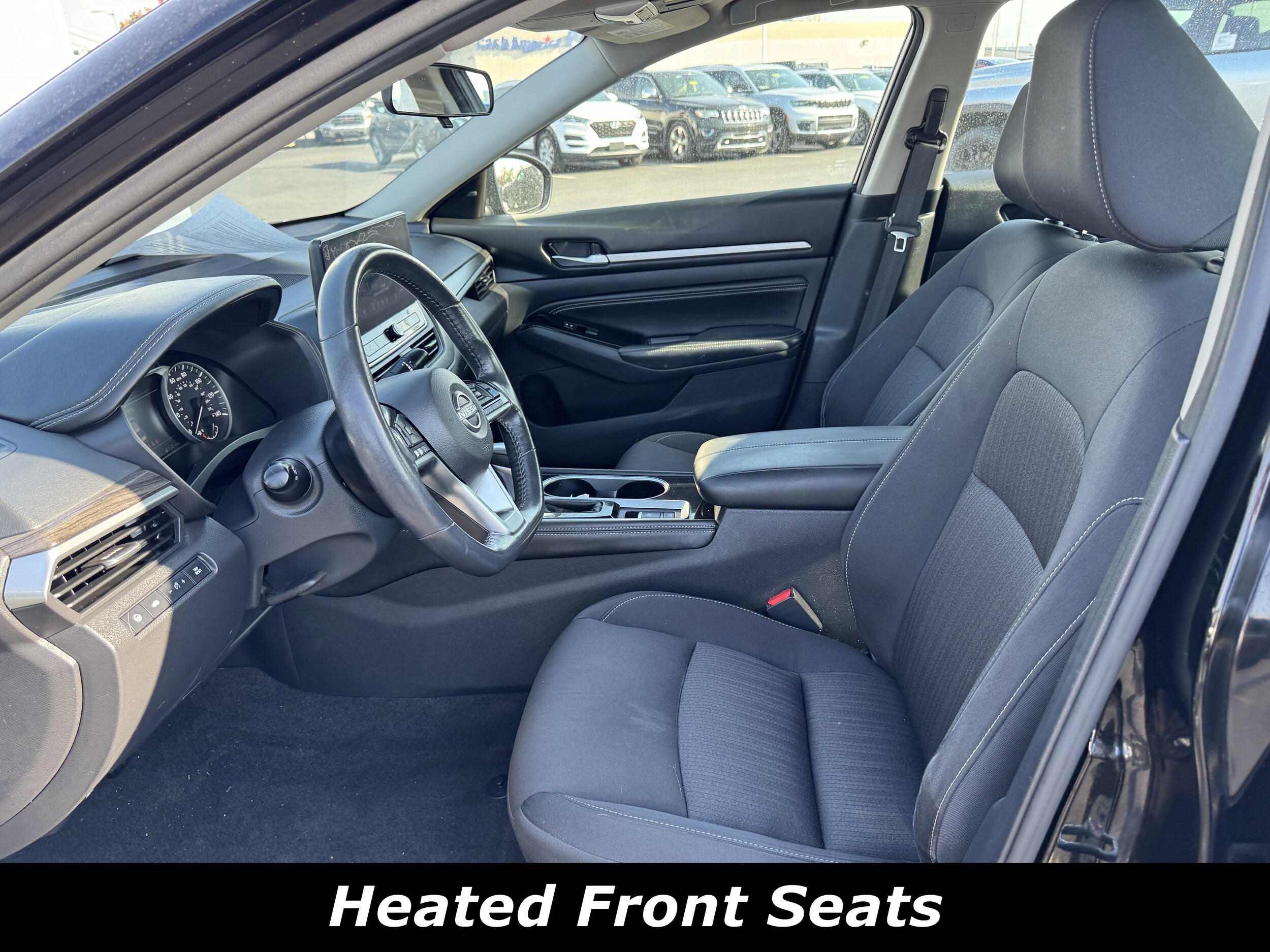 2023 Nissan Altima 2.5 SV photo 3