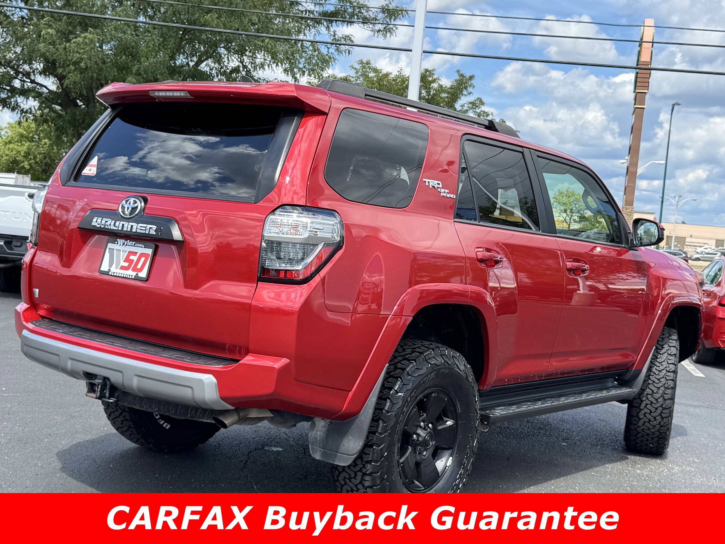 2022 Toyota 4Runner TRD photo 2