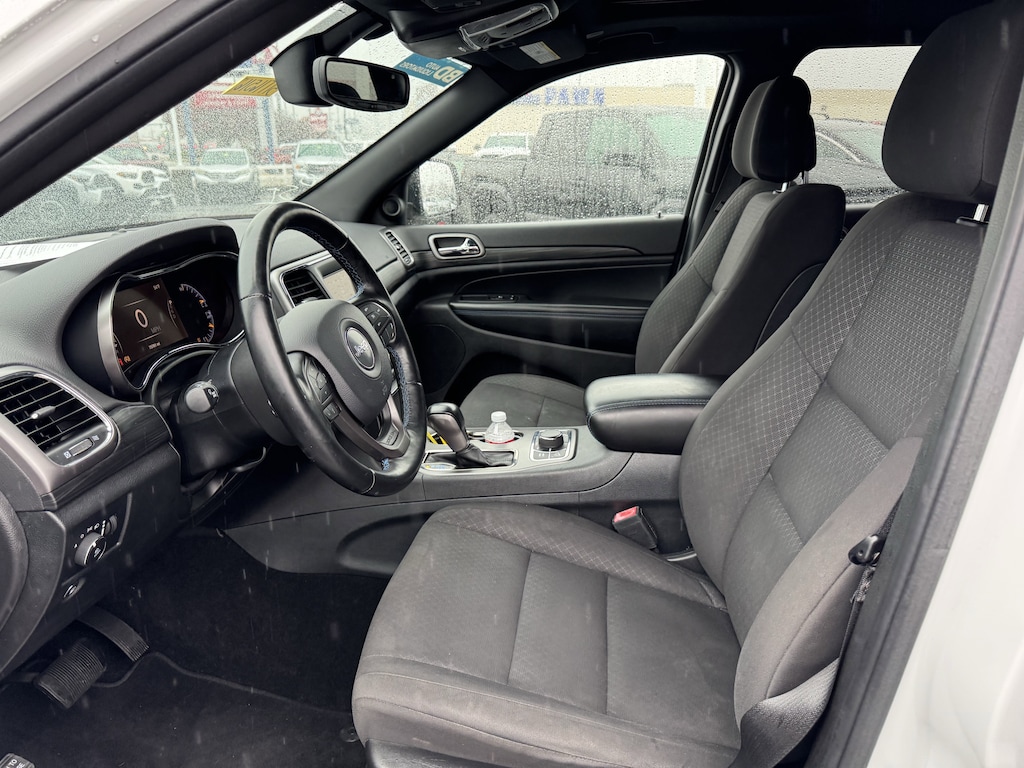 Used 2020 Jeep Grand Cherokee Laredo SUV