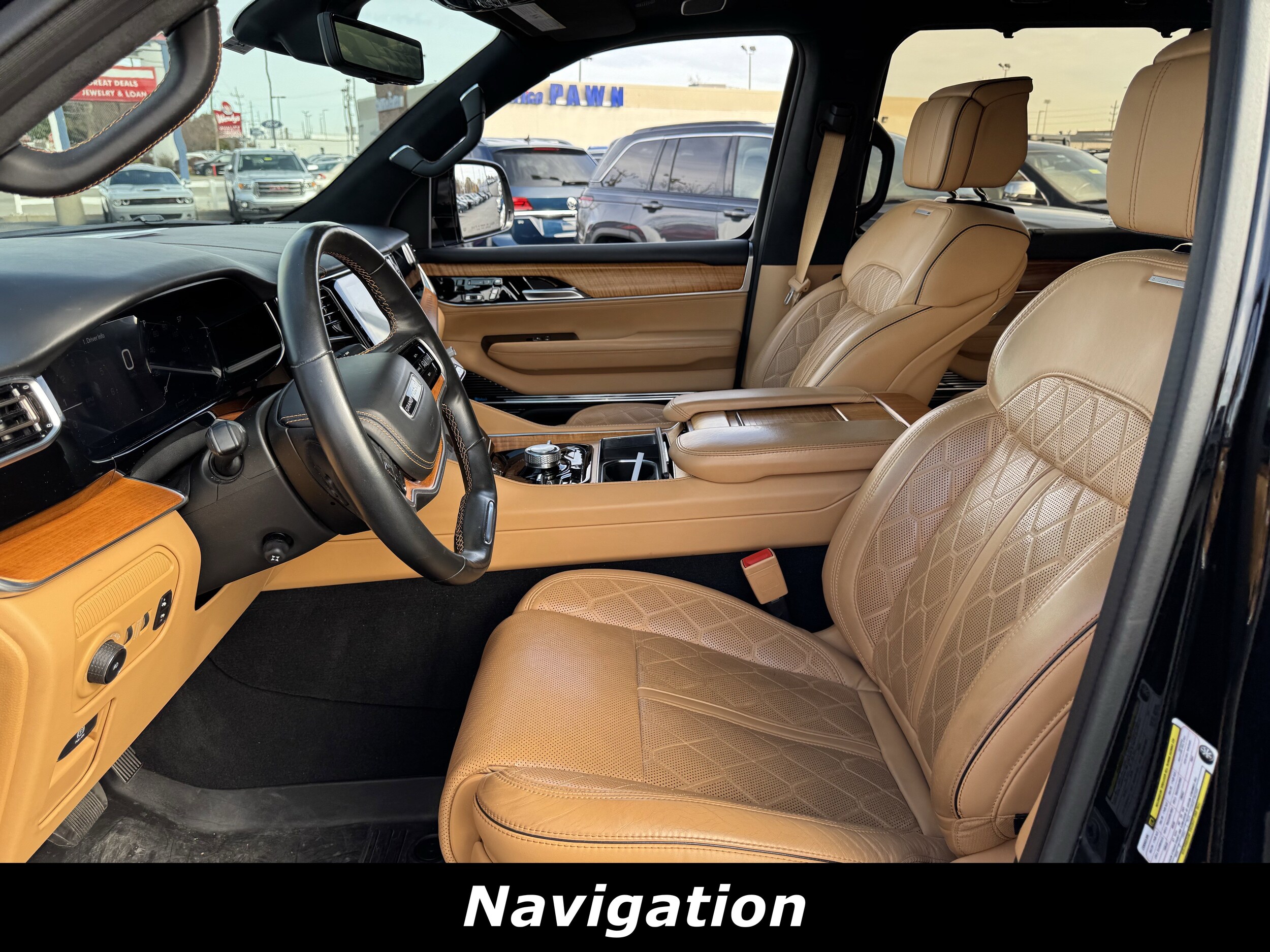 2022 Jeep Grand Wagoneer III photo 3