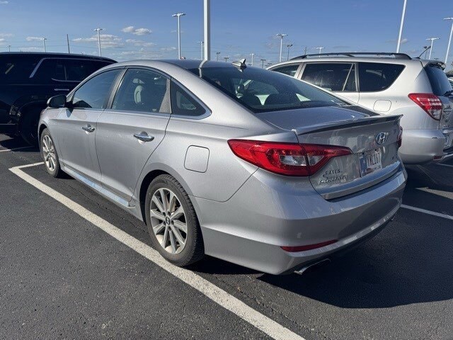 2017 Hyundai Sonata Limited photo 4