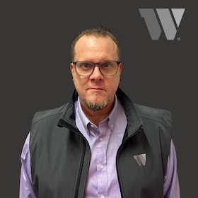 Staff member Adrian O'Neal from ID_343f083812c8