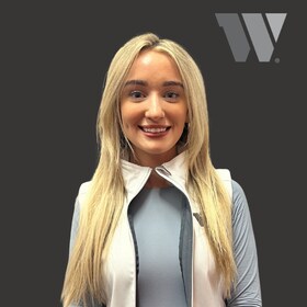Staff member Lilly Broghamer from ID_343f083812c8
