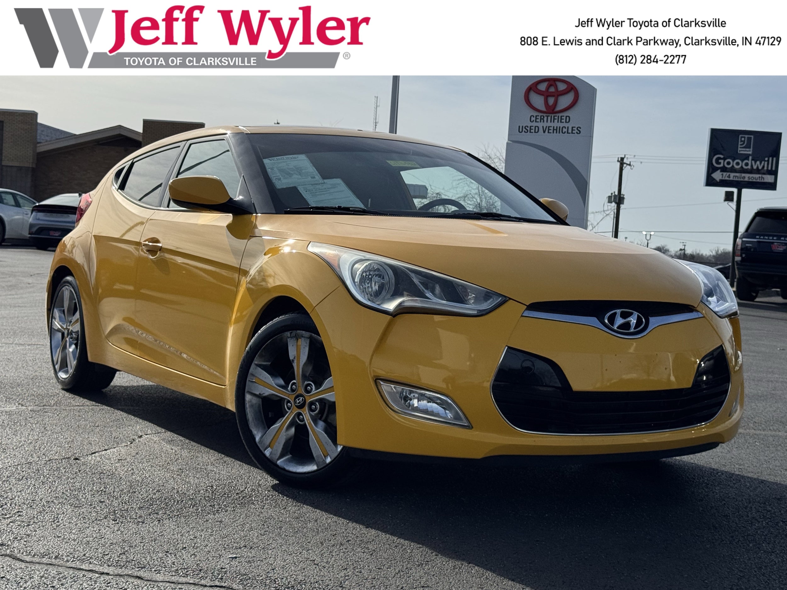 2016 Hyundai Veloster Base's photo
