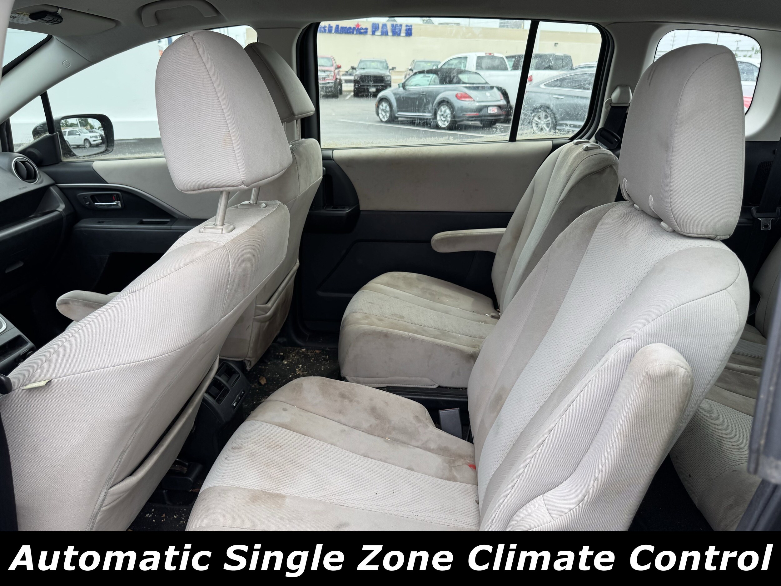 2014 Mazda Mazda5 Touring photo 4