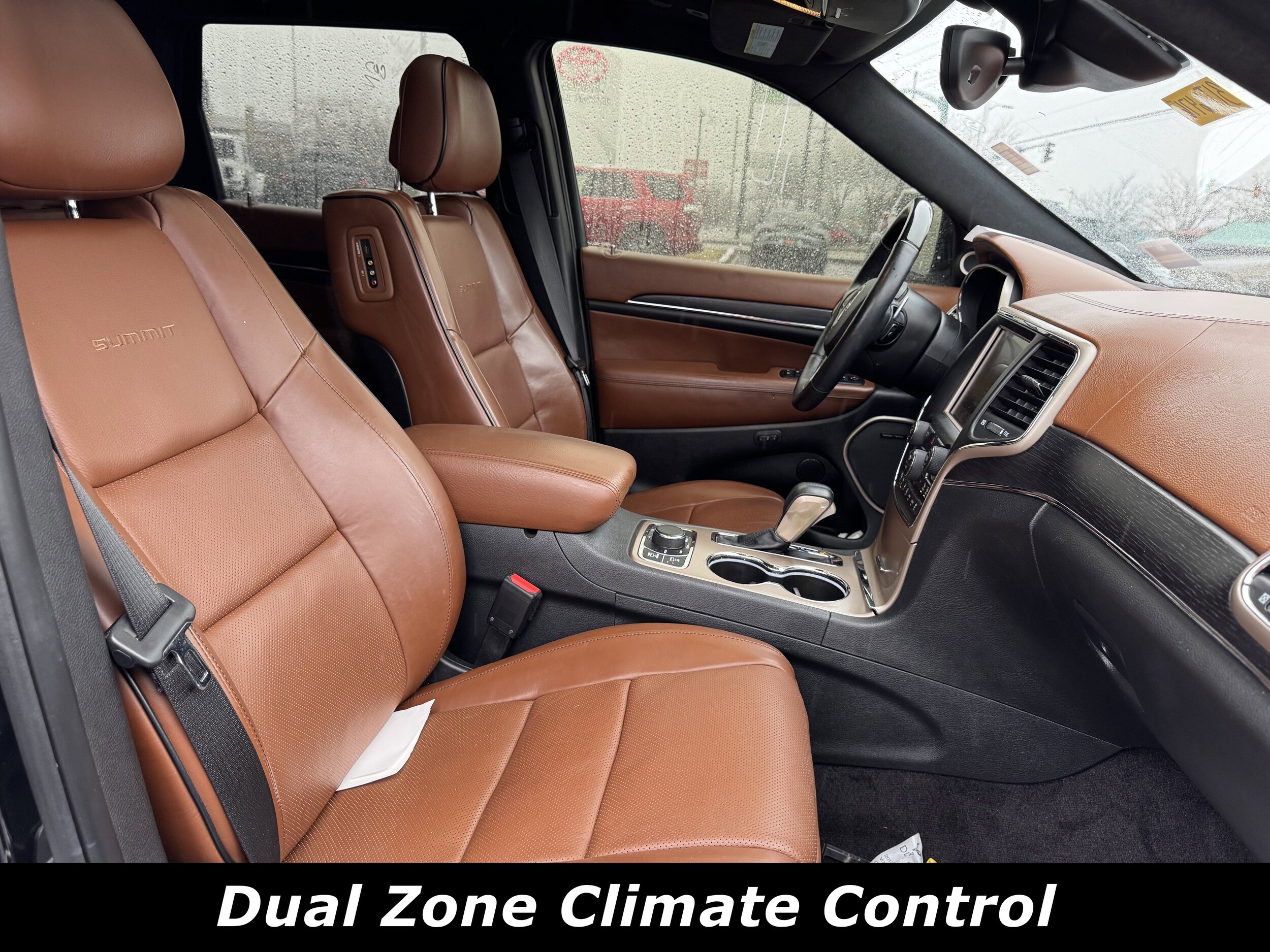 2017 Jeep Grand Cherokee Summit photo 2