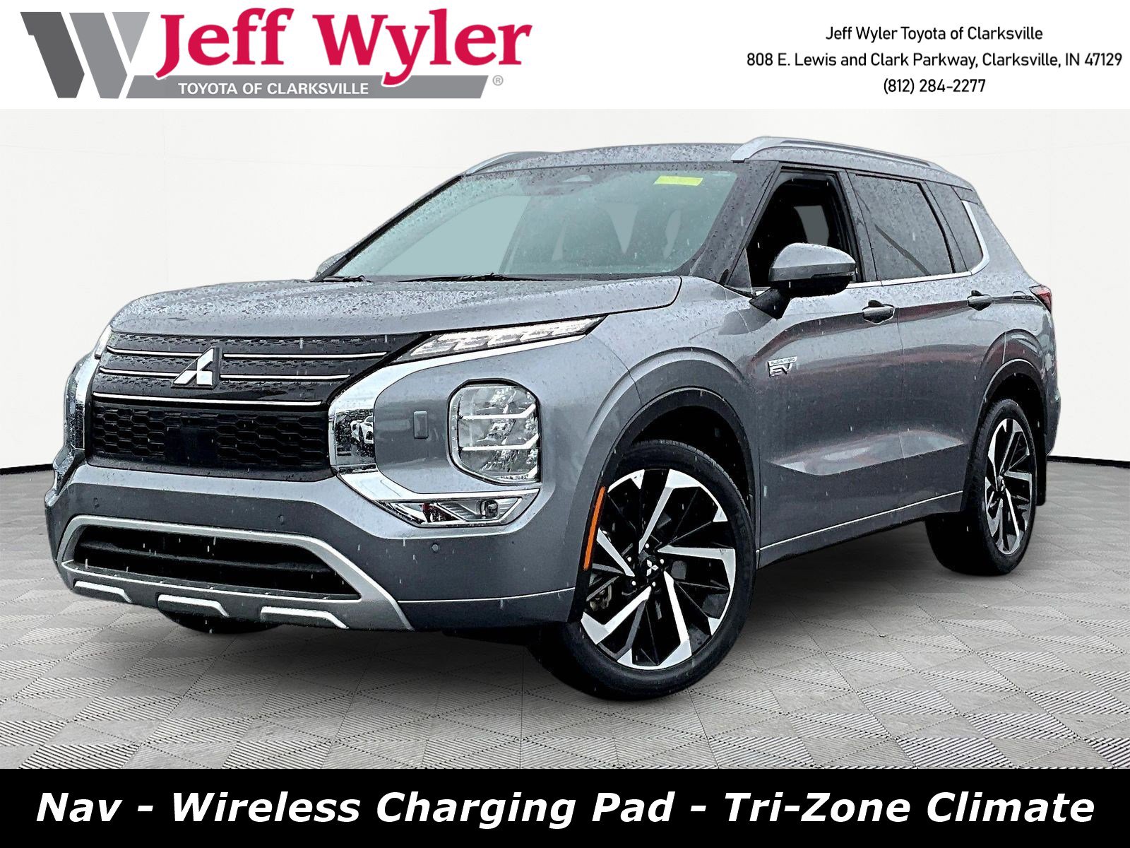 2023 Mitsubishi Outlander Plug-in Hybrid SEL S-AWC's photo