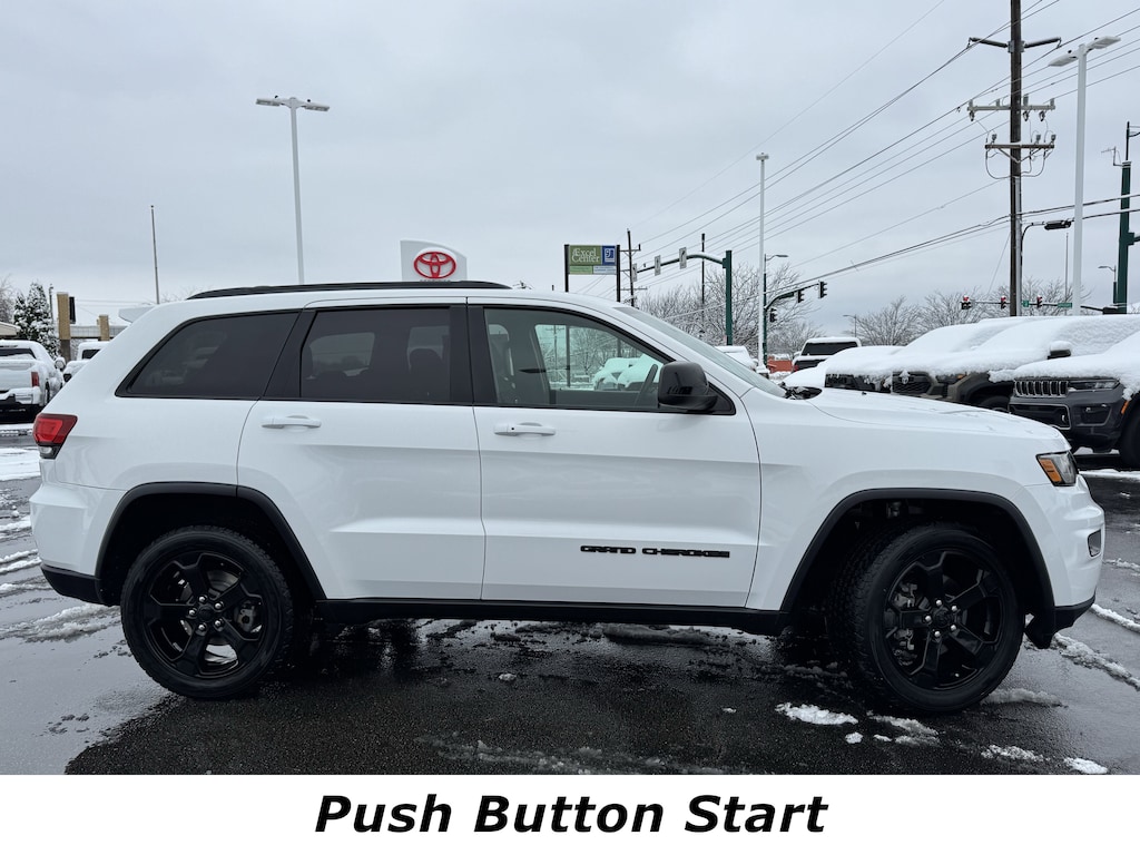 Used 2020 Jeep Grand Cherokee Laredo SUV