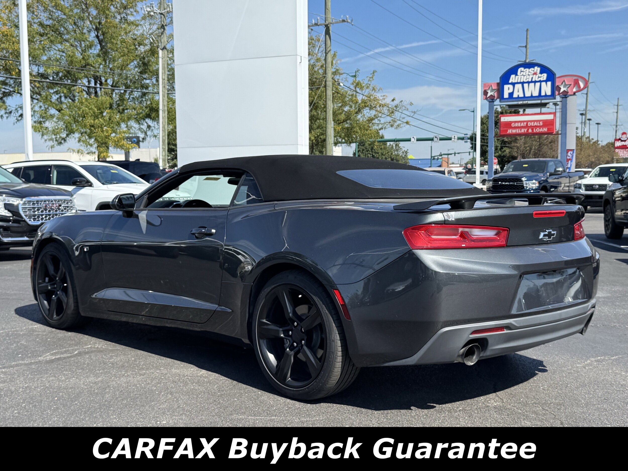 2018 Chevrolet Camaro 1LT photo 2