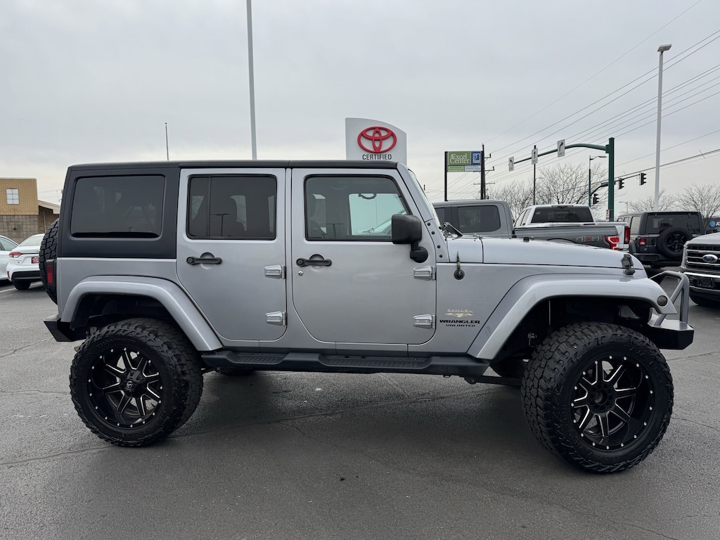 Used 2015 Jeep Wrangler Unlimited Sahara 4x4 SUV