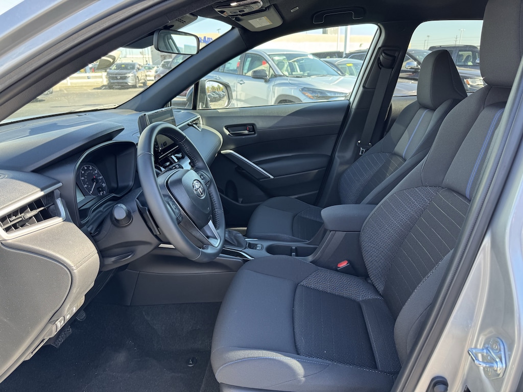 Used 2025 Toyota Corolla Cross Hybrid SE SUV