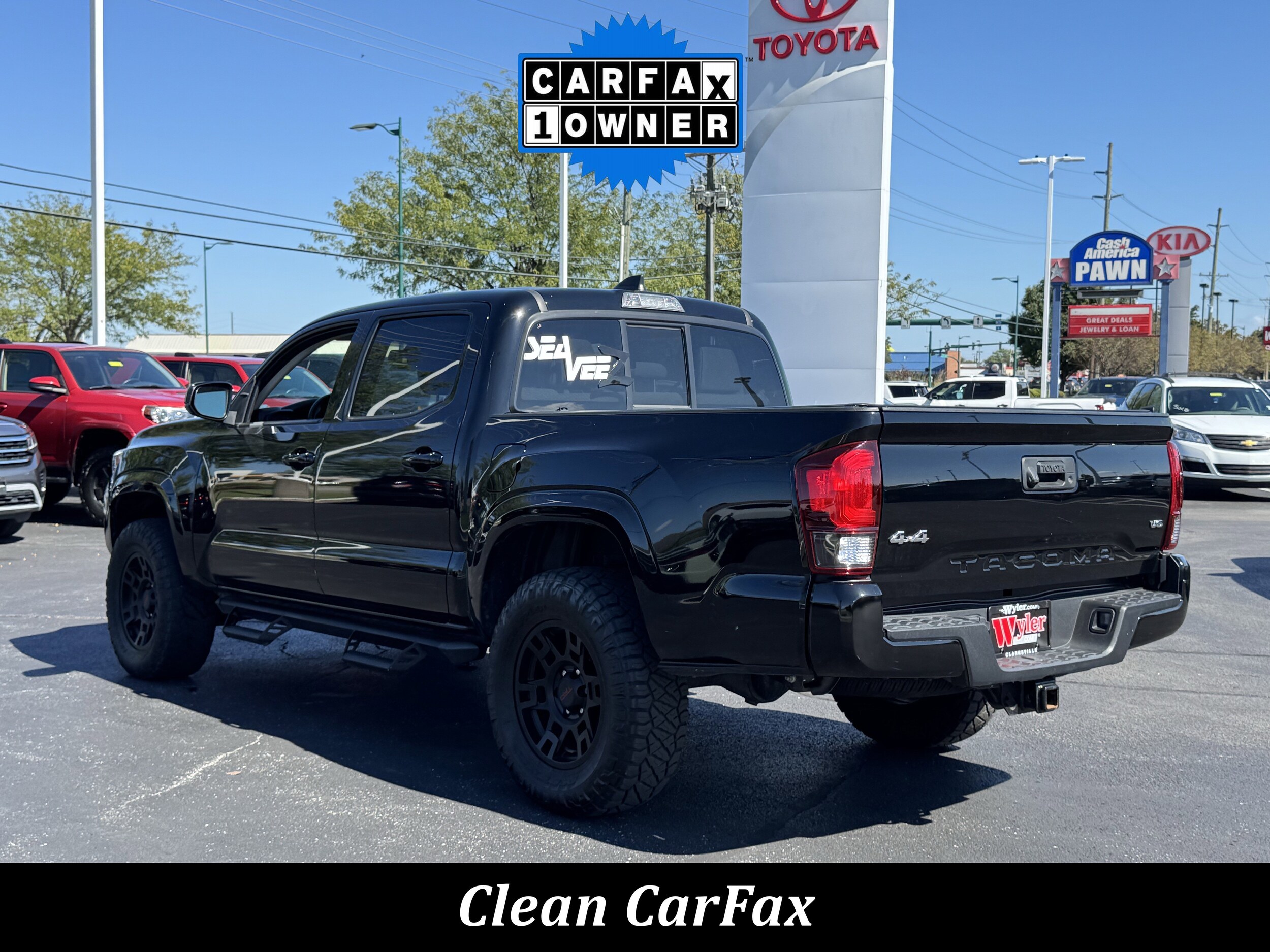 2023 Toyota Tacoma SR V6 photo 3