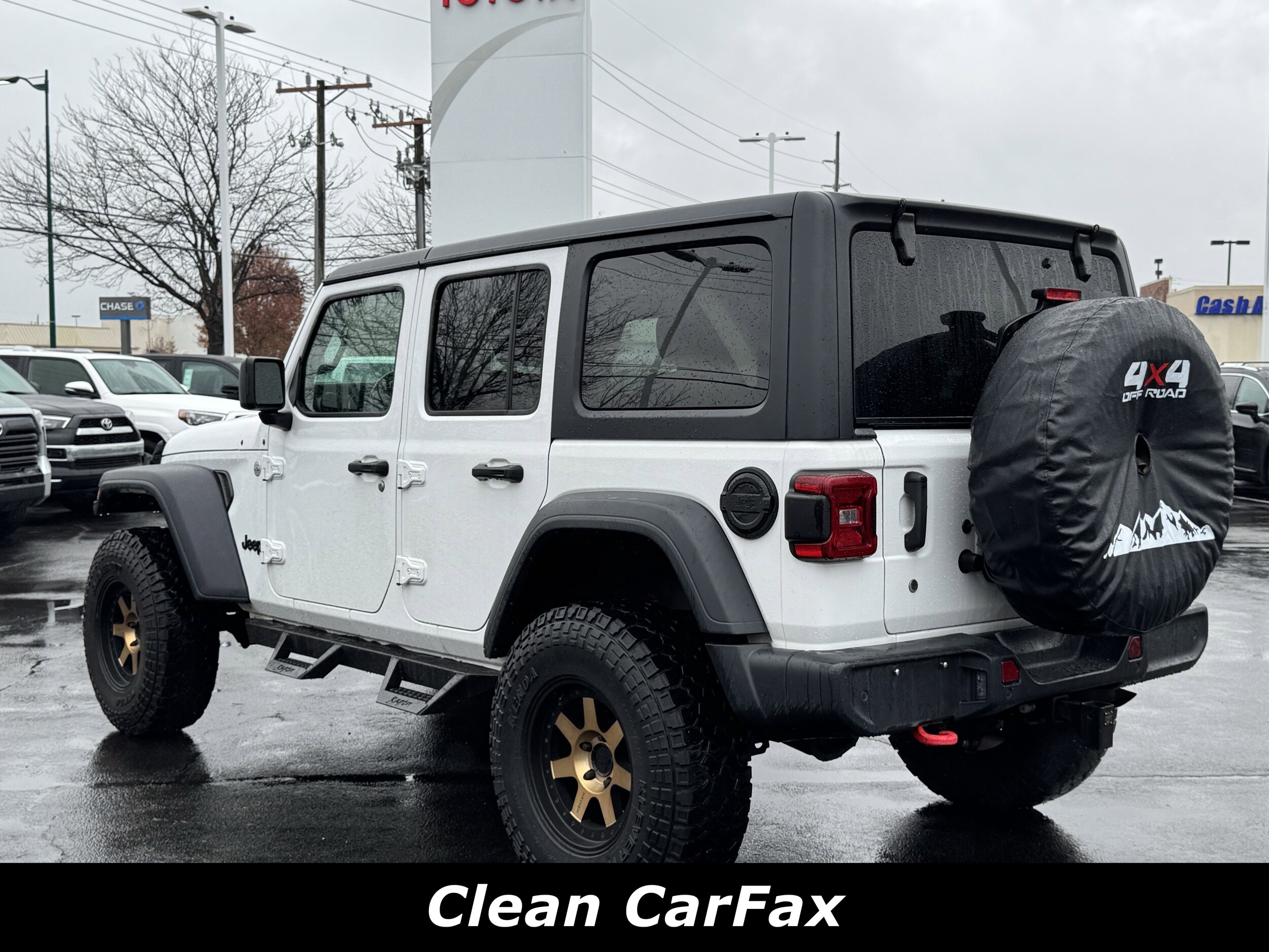 2019 Jeep Wrangler Unlimited Sport photo 2