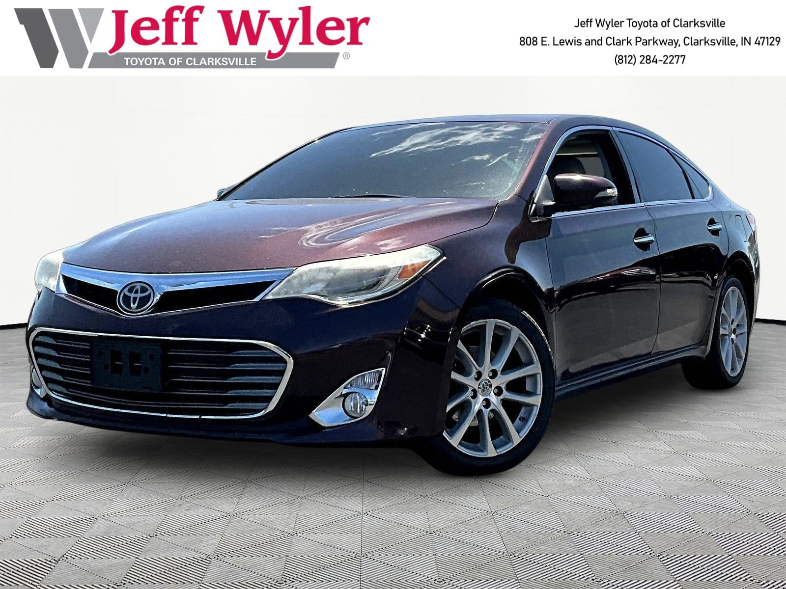 2015 Toyota Avalon Limited's photo